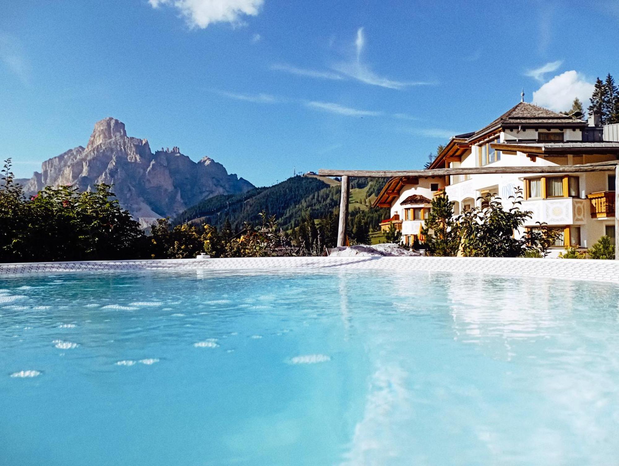 Hotel Costes Corvara Exteriér fotografie