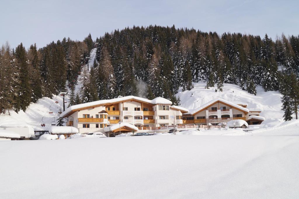 Hotel Costes Corvara Exteriér fotografie